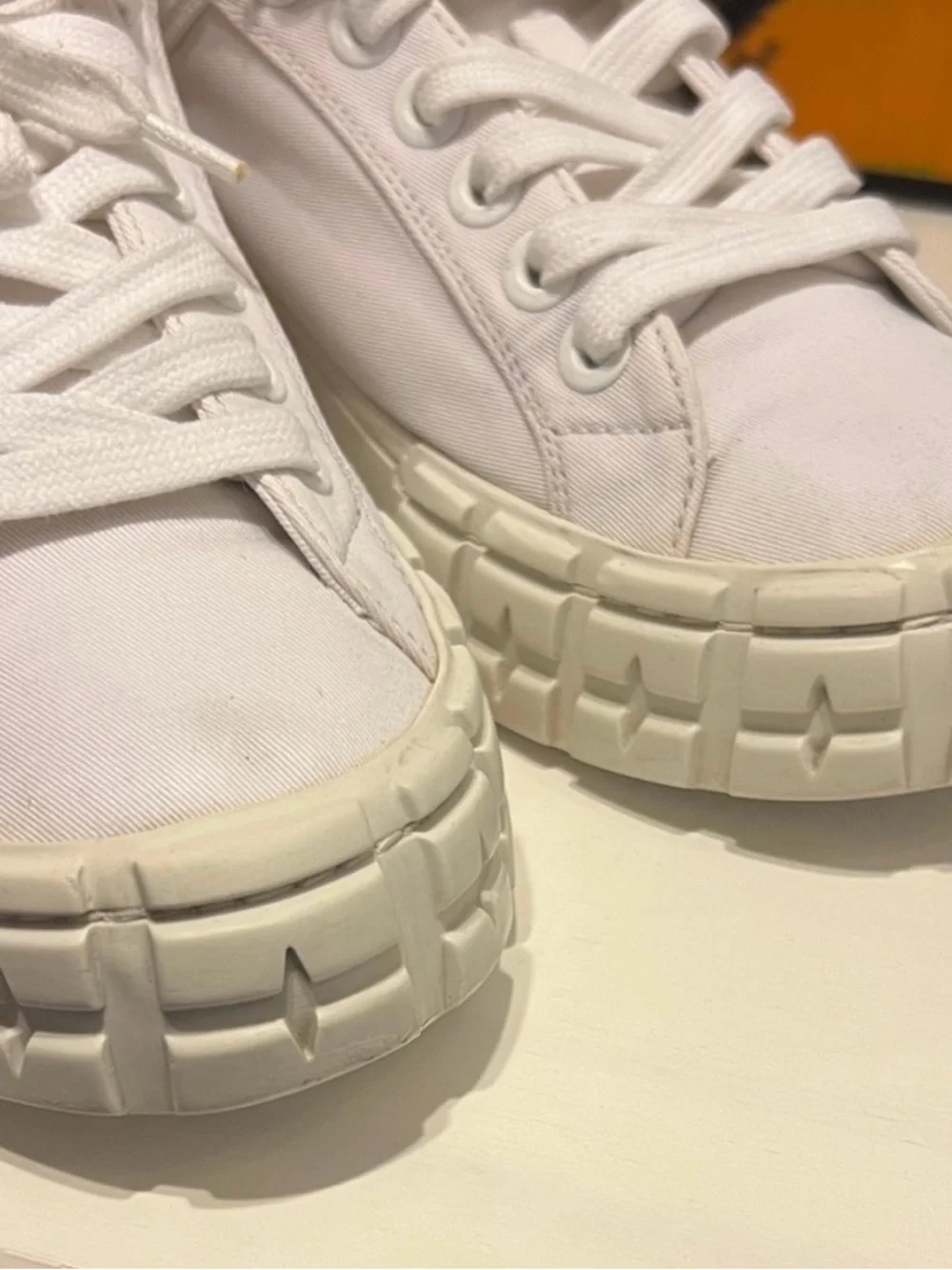 Prada Wheel Gabardine White Canvas Low-Top Sneakers with Logo Heel sz 37 1/2 - Picture 5 of 12